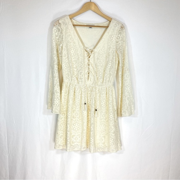 American Eagle Outfitters cream lace with long bell sleeve dress, size small - Picture 3 of 14